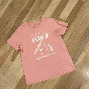 Women’s kiss band T shirt